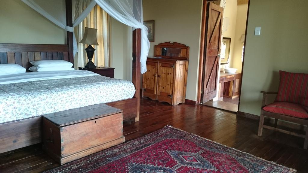 Plettenberg Bay Game Reserve: The Baroness Safari Lodge ภายนอก รูปภาพ