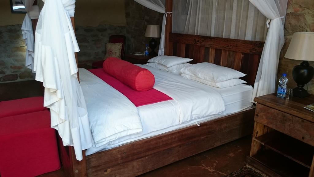 Plettenberg Bay Game Reserve: The Baroness Safari Lodge ภายนอก รูปภาพ