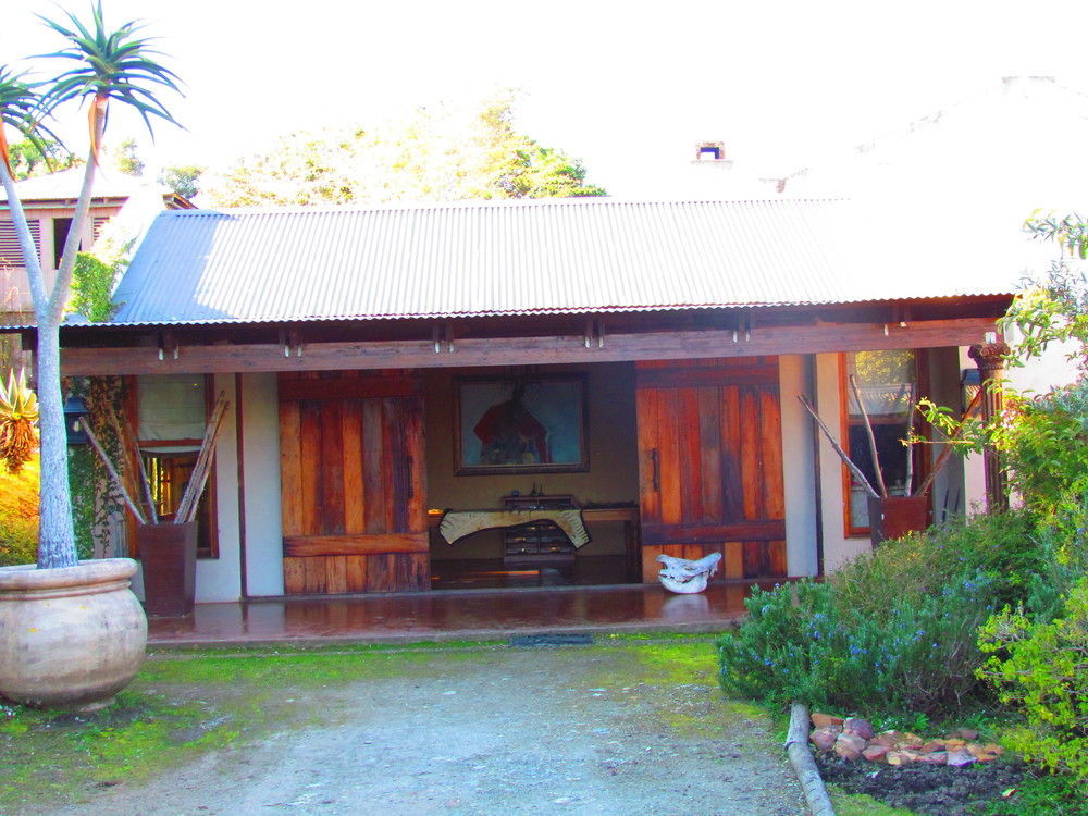 Plettenberg Bay Game Reserve: The Baroness Safari Lodge ภายนอก รูปภาพ