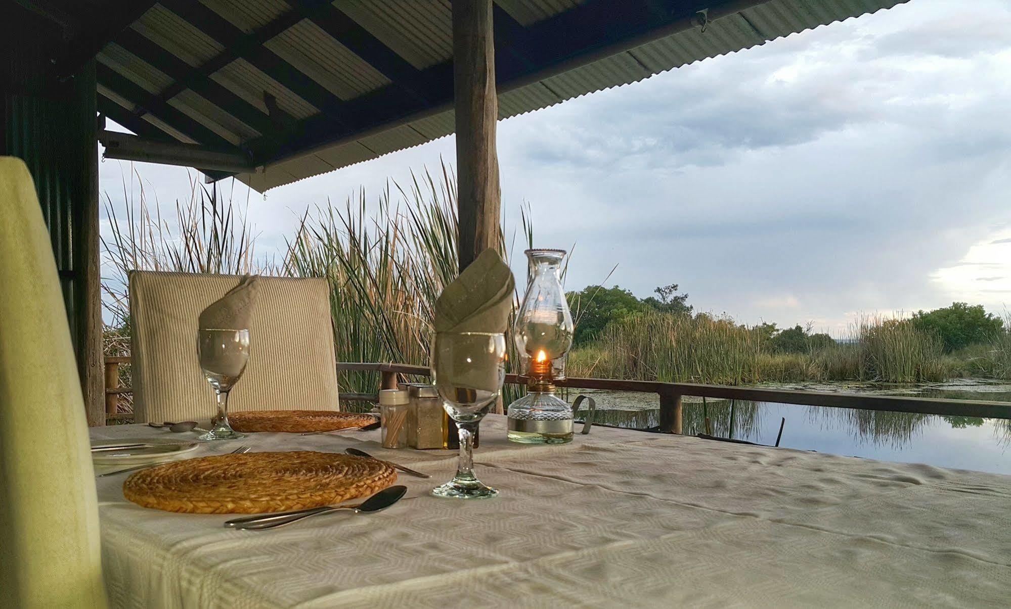 Plettenberg Bay Game Reserve: The Baroness Safari Lodge ภายนอก รูปภาพ
